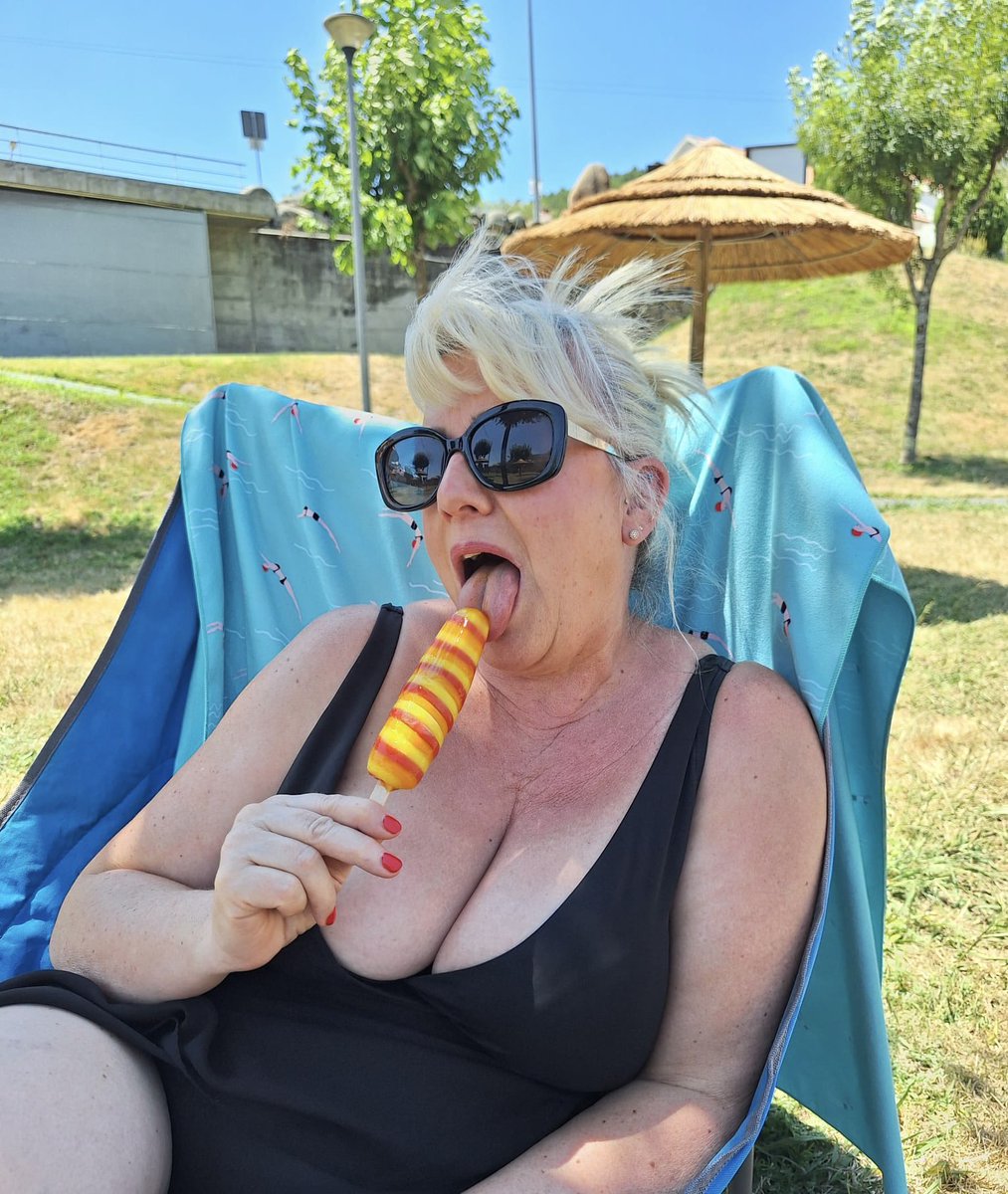 Ćh💋ryl 👩🏼👗 tweet media