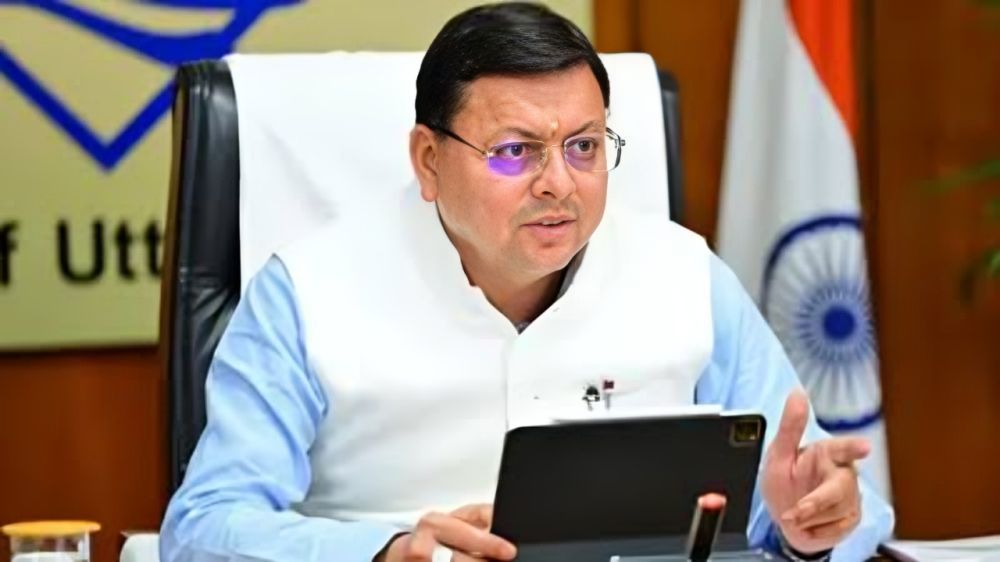 🚨 Uttarakhand have tasked NCERT to include Bhagavad Gita and Ramayana in the state government schools.