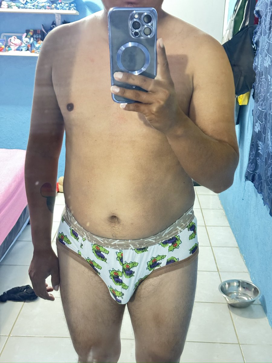 Tuch de semana 🩲
Deja tu 📸 de tu trusa que andas usando 
Saludos truseros!
#Trusa 
#Bikini 
#Slip
#Brief 
#Calzoncillo 
#Gay