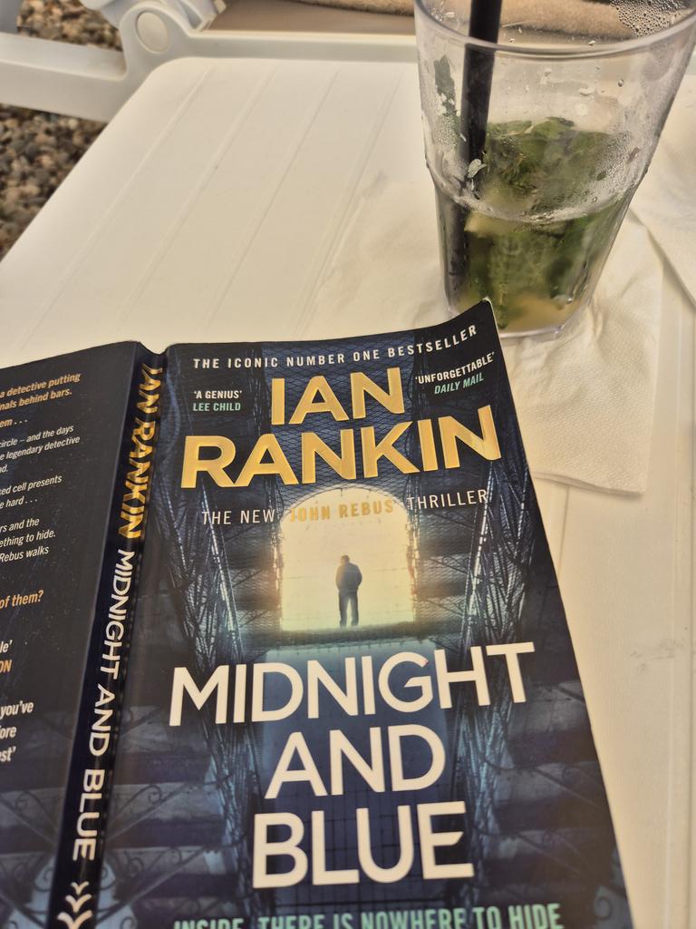 AnnFairway's tweet image. Holiday tradition: choose a random book from the hotel book-swap shelf. This time it’s Midnight and Blue by Ian Rankin. A locked‑cell murder in prison…with Rebus at the heart of it. Dark, smart, unforgettable.
🔒💙 #HolidayReads #BookSwap #IanRankin #CrimeNovel
