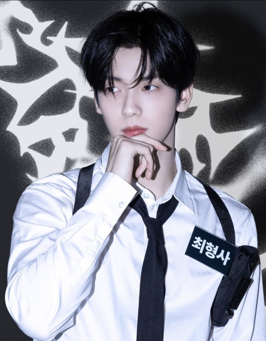 Very useful detectives in their respective shows 

Squid Game               Hello Strangers