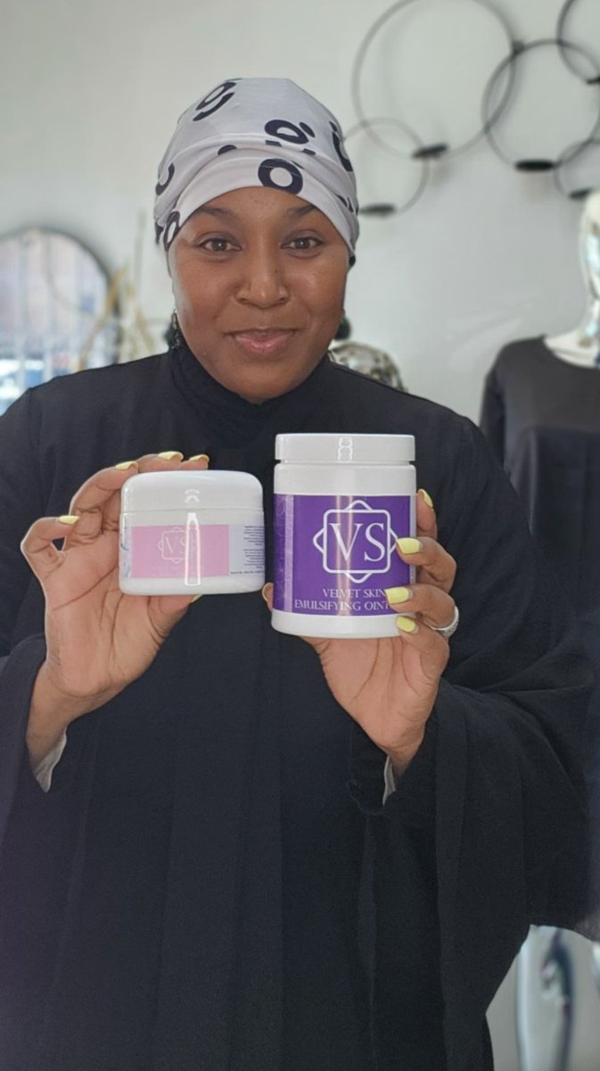 tasingo's tweet image. Try our dry skin combo,you won't regret 💖 Customer WhatsApp 063 053 4862 Shop Online khitawear.co.za 🛍 #velvetskincare