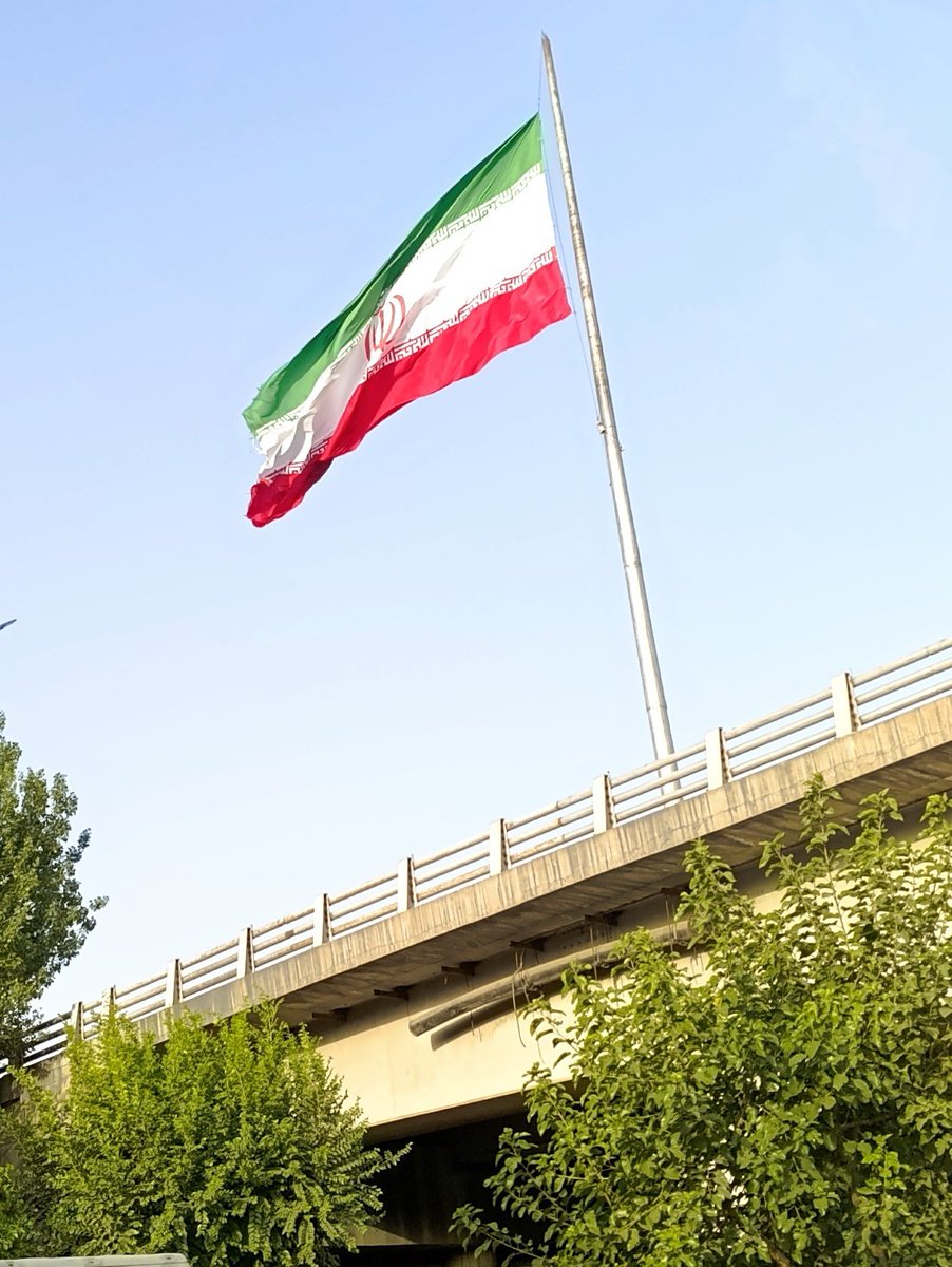 minavahidi223's tweet image. مردم این کشور همیشه خالق حماسه بوده اند!
این را تاریخ ثابت کرده:)))
#ایران_قوی
#ایران_پر_افتخار