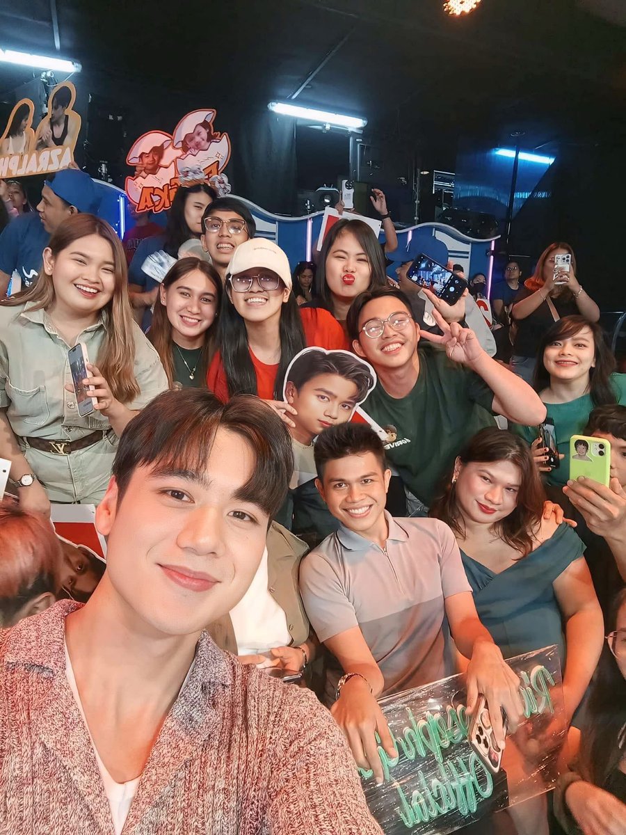 TeamRiverTrends's tweet photo. Thankyou so much Team Live Global for attending &amp; cheering Ilog sa Showtime 🥰
Congrats sa successful event River, see you sa next ganap 💚

Always remember that we foRIVERs we're always here at your side, thru ups and downs, we will never leave you. Hanggang dulo tayo 🫶 https://t.co/v7mwijcmZq