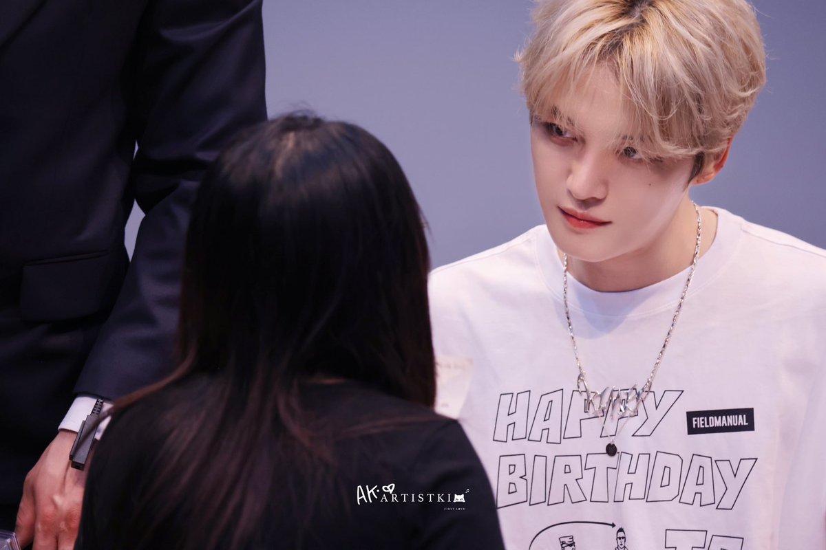 ARTISTKIM0126's tweet image. 250715 Everline 팬싸
@bornfreeonekiss
#김재중 #재중 #KIMJAEJOONG
#JAEJOONG #ジェジュン #金在中
