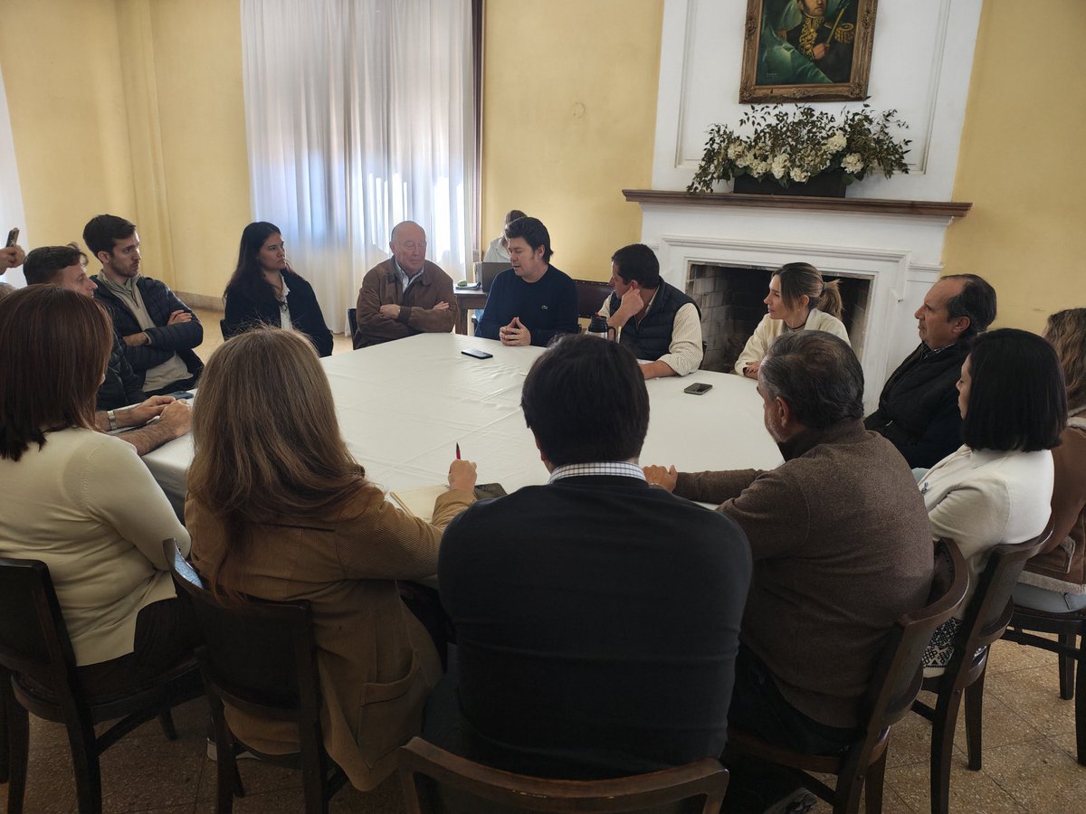 lisandroalm's tweet image. El día de ayer empezamos a recorrer el interior de Corrientes en lo que llamamos Ruta 196, camino a la libertad.
Visitamos las localidades de Mercedes, Curuzú y Monte Caseros haciendo entrevistas y presentación de candidatos.
Les dejo un vistazo mientras empezamos el 2do día!