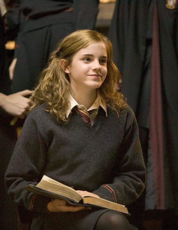 ᅠᅠ𝕲𝐑͟𝐄𝐃.ᅠᅠ tweet media