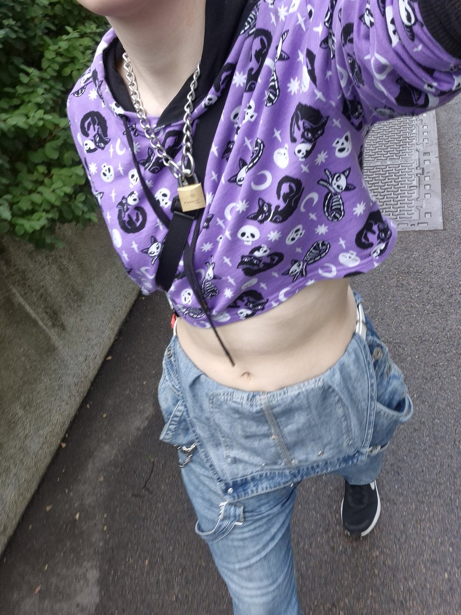 stranger on the street complimented my fit yesterday, feels good