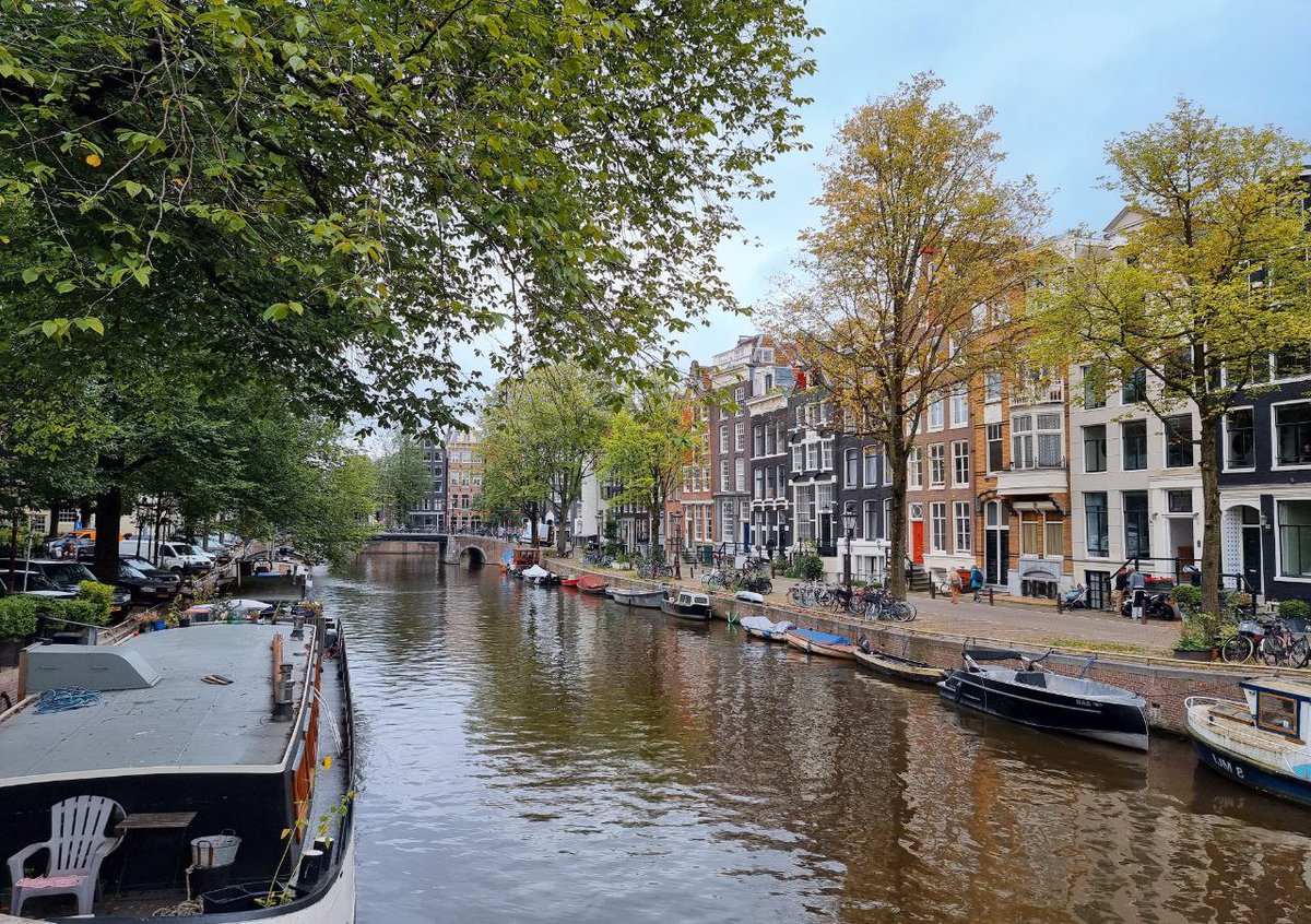 yovibesquad's tweet image. ✈️ VibeSquad has officially touched down in Amsterdam! 

We’re here to connect, collaborate, &amp;amp; spread the word on how socially active users can turn their online presence into real-world rewards.

The future of social commerce is global, we’re just getting started.

#VibeSquad