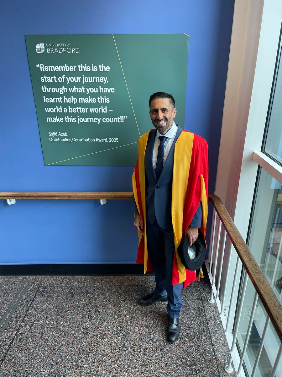 _Sajaz's tweet image. Proud to have received an Honorary award from the University of Bradford @bradforduniv earlier today! A huge privilege and truly humbled - Thank You! @ShirleyCongdon @BTHFT @MWIPproject @askzulfi @sofiaempowering @ishfaqfarooq