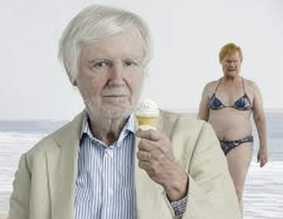 Tarja on pahana, kun en tarjonnut toverillisesti jätskiä vaan tilasin vain itselleni. 

Hellettä pukkaa!