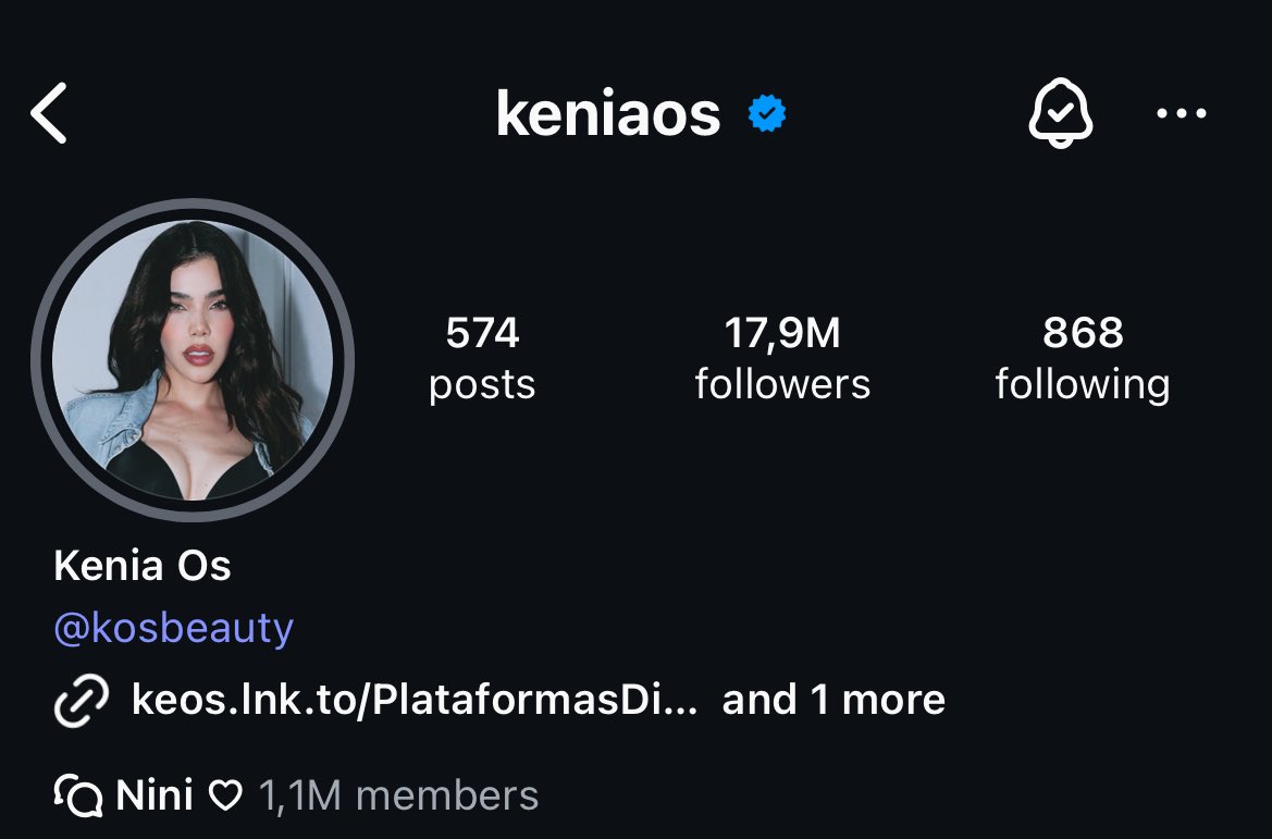 Esta Reina va por sus 18 Millones 😻🔥