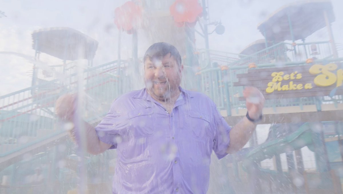 AmusementSource's tweet image. We had the opportunity to experience Six Flags Hurricane Harbor&apos;s new Splash Island! With 58,000 sq ft and 17 new slides, this is America&apos;s LARGEST water playground.

🌴 amusementsource.media/news/2025/7/16…

#SixFlags #HurricaneHarbor #SplashIsland #WaterPark #Arlington #AmusementSource