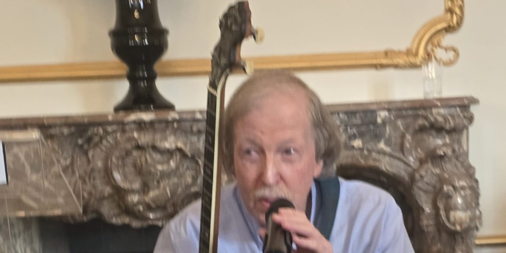 irishinbritain's tweet image. It was a pleasure to celebrate 30 years of @MyICCLondon at @IrelandEmbGB last night
Their work promotes culture, heritage & creativity & maintains bonds of kinship & shared history across our community
Huge congratulations to Peter, William, Ros, all the team & volunteers at ICC!
