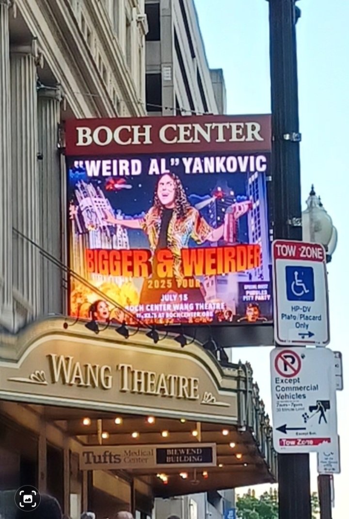 ray_ohare's tweet image. Spent last night in Weird company! (He always puts on an amazing live show)