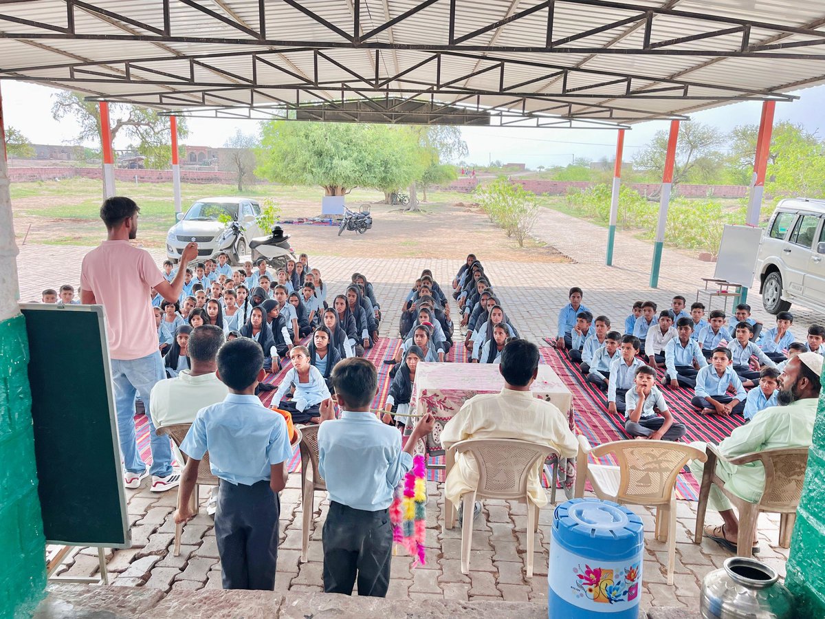 Hosted a program in the school on Hariyalo Rajasthan campaign and ban on single use plastic. 
#pokaran