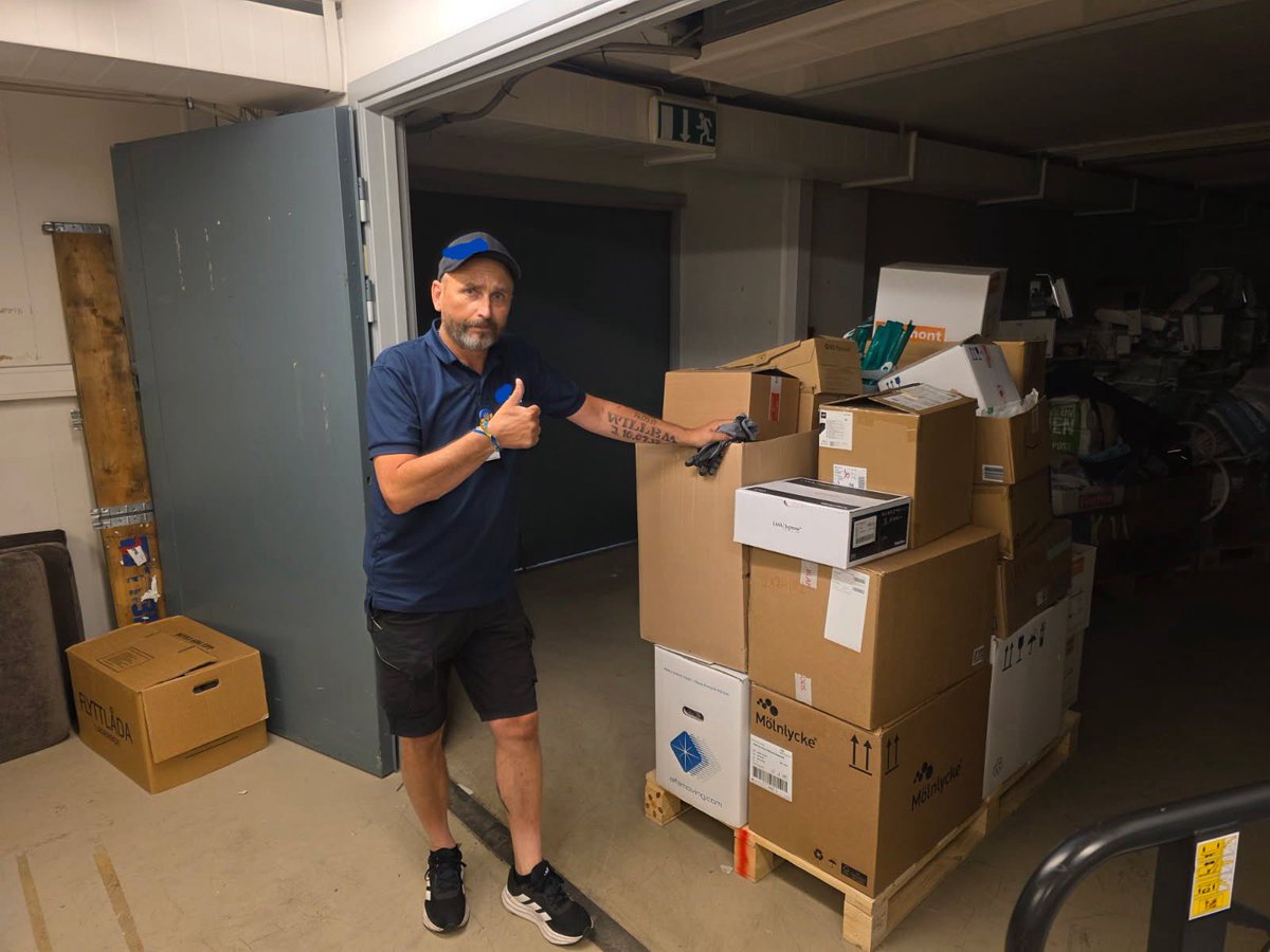 Today I was able to deliver a full pallet of collected medical equipment to storage unit, from where it will be sent to Ukraine. Value in the area €10-20K. Thanks to all good people helping with donating the equipment, and those organizing the transport to Ukraine👏🏻