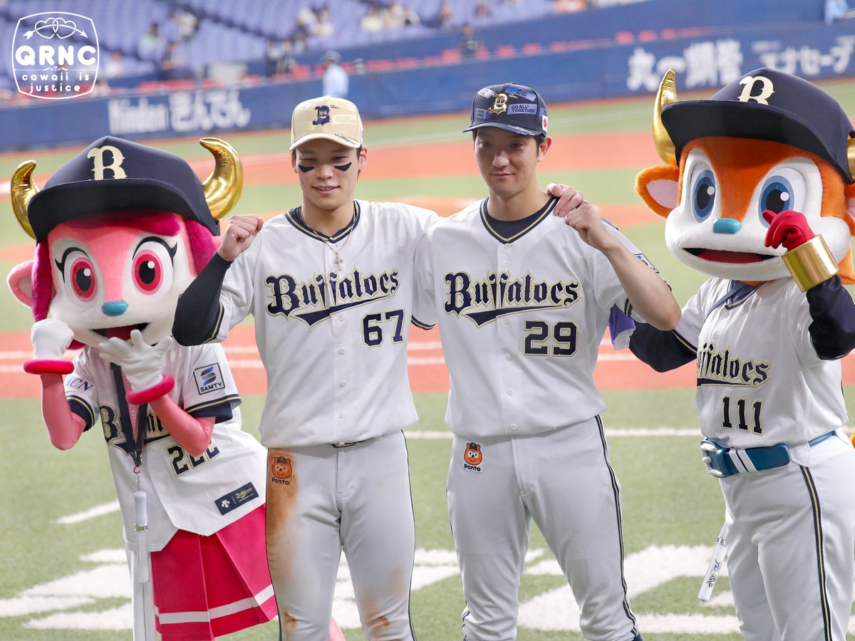 「ほら、たじ笑って👉🏻」「☺︎」
オタク『ｱ゛ｧ゛ｧ゛ｧ゛ｧ゛ｧ゛‼️‼️‼️‼️』
#中川圭太 #田嶋大樹 #Bs2025 
#バファローブル #バファローベル