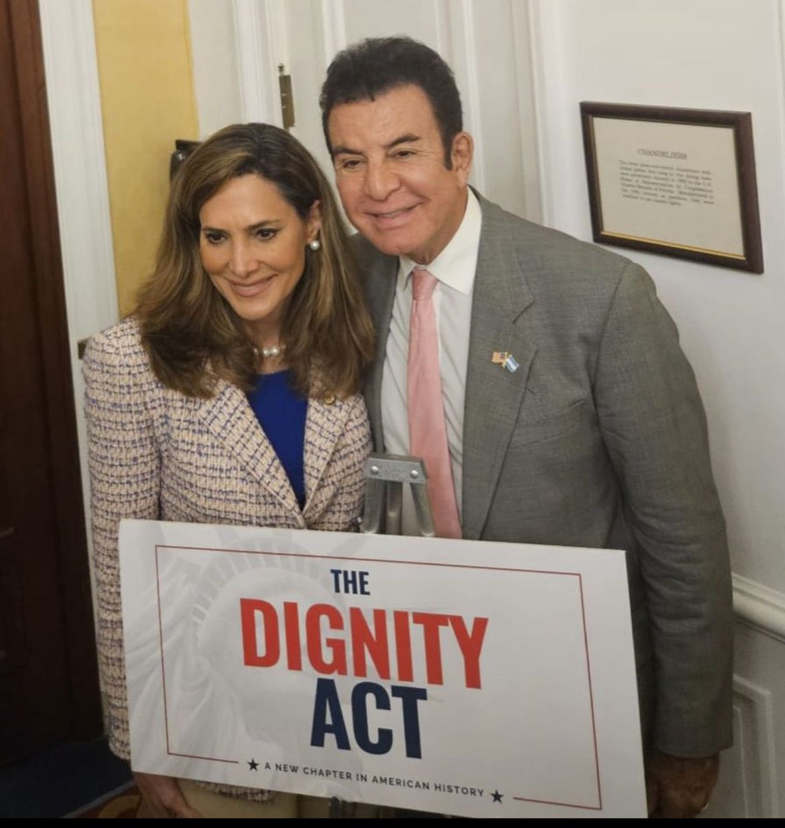 Es evidente la voluntad del <a href="/PLHonduras/">Partido Liberal de Honduras</a> de apoyar iniciativas en favor de nuestros hermanos migrantes.

La bancada congratula al ingeniero <a href="/SalvaPresidente/">Salvador Nasralla</a> por labor silenciosa que ha venido desarrollando con los gobiernos de Estados Unidos en favor de nuestros hermanos