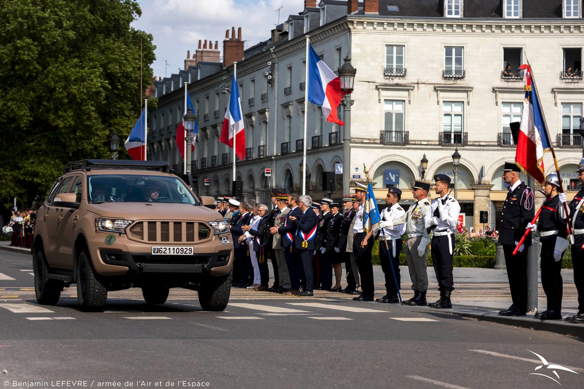 🇫🇷Retour en images défilé du 14 juillet à Tours !

🫡À l’occasion de la Fête nationale, la 14e BSMAT, et plus particulièrement le Groupement de Commandement et Logistique (GCL) ont fièrement participé au défilé à bord de nos véhicules militaires.

#14Juillet #FêteNationale