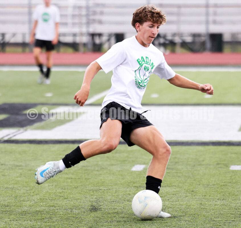 SWOSportsDaily's tweet image. ICYMI ...
BOYS SOCCER: Badin eyes more success after strong run the last four years: 'We're going to keep our bar sky high' ... Rick Cassano's comprehensive feature with comments from Eric Hickey, Max Snellgrove and Luke Hickey, plus 21 professional photos with captions from the…
