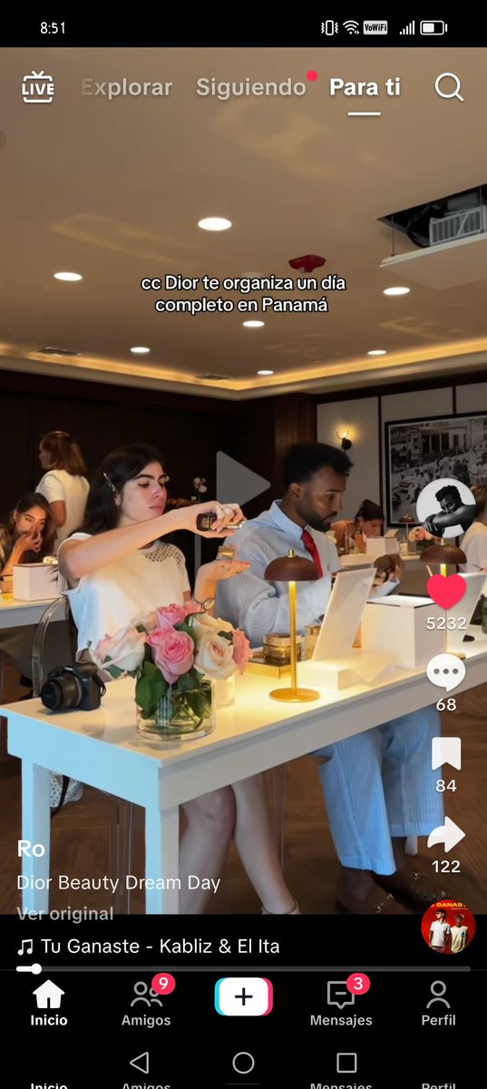 Ahí anda la otra siendo invitada por marcas internacional haciendo papel de millonaria y todavía no ha fkn pagado su auxilio económico para graduarse de una estupidez en el instituto marangonni, ustedes olvidarán pero yo no!!!!