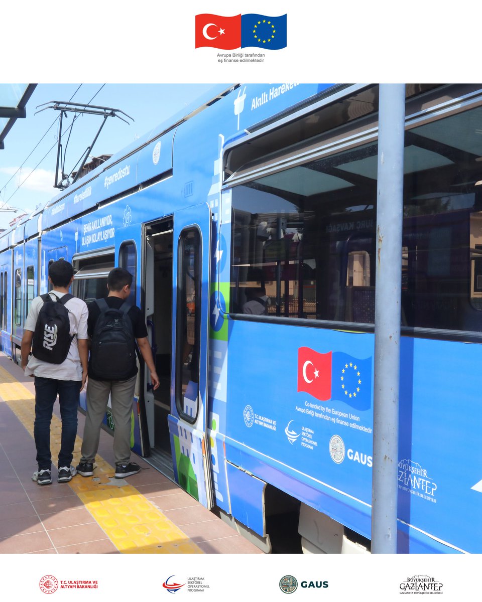 GausProjesi's tweet photo. Daha yeşil, daha akıllı bir Gaziantep için GAUS görünürlüğünü taşıyan tramvaylarla yollardayız! 🚋 Her gün binlerce kentliye mesajlarımızı ulaştırıyoruz!
@gaziantepbeld
@ulasimgbb
@ulastirmausop
#AkıllıGaziantep https://t.co/nxxX0ggoN6