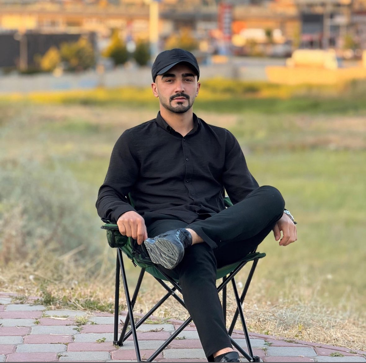 Nasılız böyle beğenenler bi like atsın bakalım bi de canı sıkılan eğlenceli vakit geçirmek isteyenler özelden yazsın😁

 #NewProfilePic #Turkish #sikici