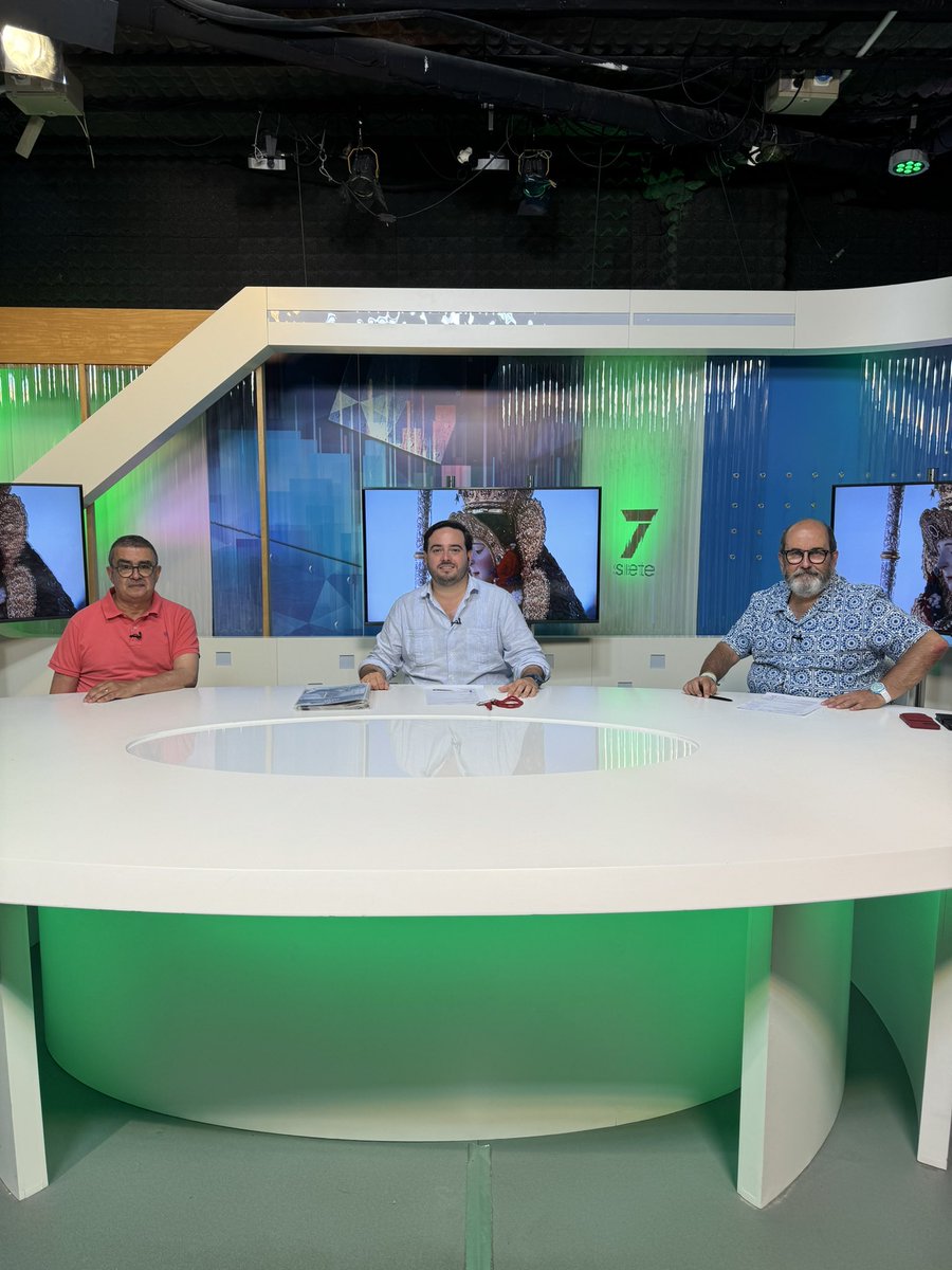 José Manuel Peña 💫 (@jmpesu) on Twitter photo Último programa de la temporada. Hoy nos emocionaremos con <a href="/pacorob44267408/">pacorobles</a>. A las 21h en <a href="/7TVAljarafe/">7TVAljarafe</a> y 22h en <a href="/7TVSevilla/">7TV Sevilla</a>. No te lo pierdas… Último programa de la temporada. Hoy nos emocionaremos con <a href="/pacorob44267408/">pacorobles</a>. A las 21h en <a href="/7TVAljarafe/">7TVAljarafe</a> y 22h en <a href="/7TVSevilla/">7TV Sevilla</a>. No te lo pierdas…