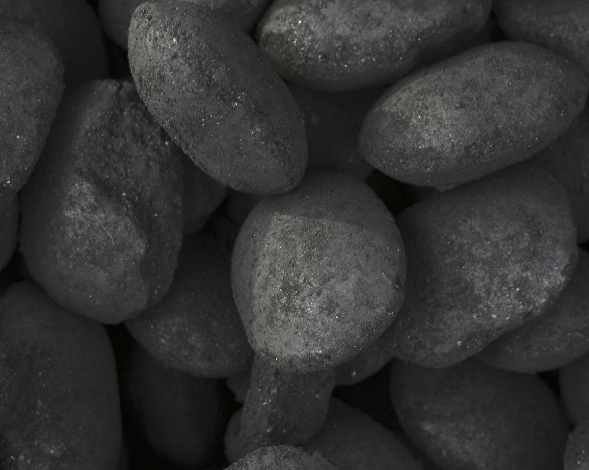 Passionate about climate justice? Stand with those challenging coal industry myths for a livable  future. Read more &amp; share ♻️ 
🔗 coalaction.org.uk/about-us/mythb…  | #ActOnClimate #ShareTheTruth