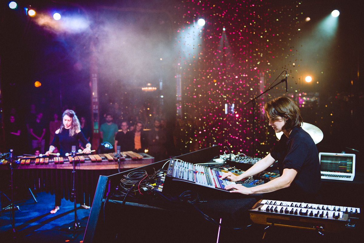 MuseeLouvre's tweet image. [#LesÉtésDuLouvre]

Le #Louvre invite Paris l’été du 15 au 25 juillet !  

Assistez, le 18 juillet à 22h, à la performance musicale Sequenza de Chloé et Vassilena Serafimova

Infos et réservations 👉 louvre.fr/expositions-et…