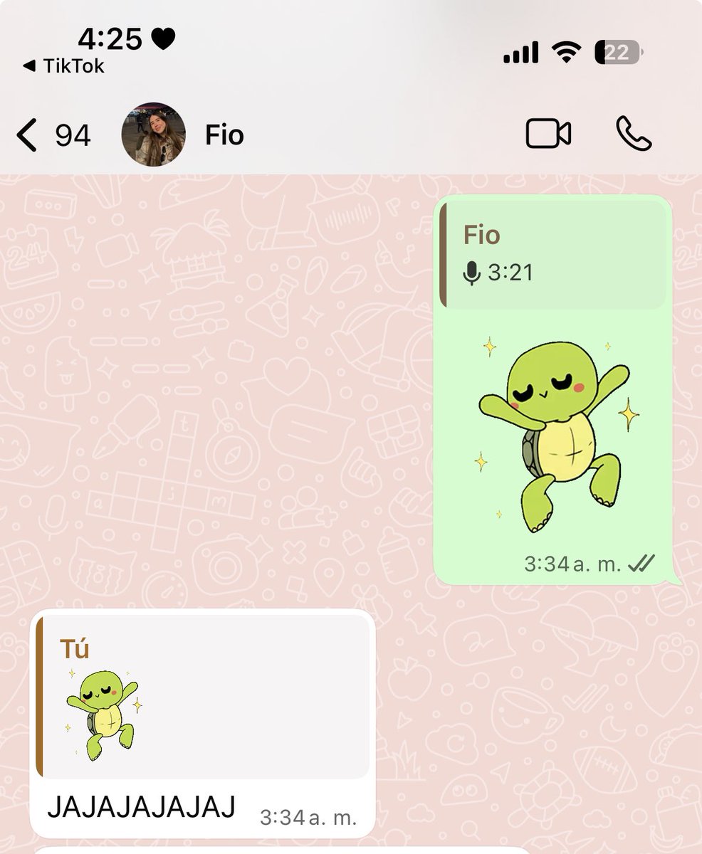 karitoprinces's tweet photo. Dormir tempranito pa estar en horario de mis "long distance bff" 🫰🏽 (hace ufff no usaba la palabra bff JAJAJ) https://t.co/QtVTNKoy6t