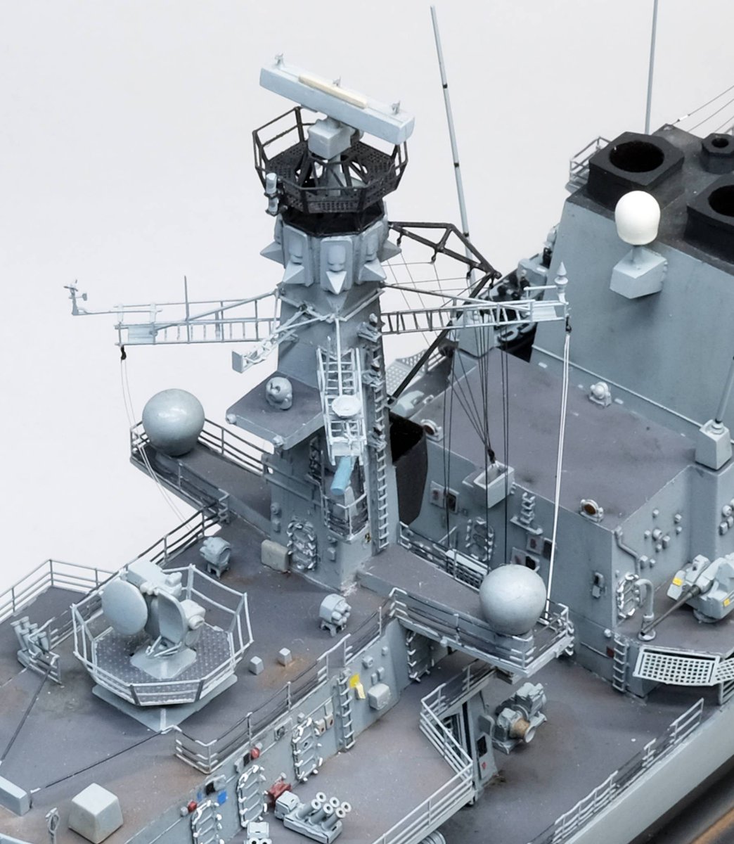 Tobiiro2's tweet image. TRUMPETER 1/350
HMS TYPE23 Frigate - Kent (F78)
(1/6)
23型フリゲートは本当にかっこいい船ですね
この船を知るまでは、艦橋の低い船はアンバランスだと思っていましたが、考えを改めました。