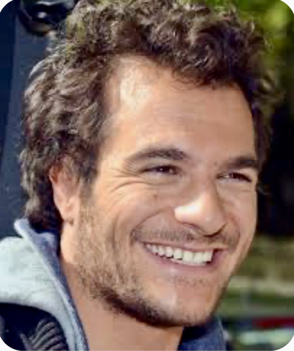 ValrieAb211958's tweet image. Les empêcher de danser le 7 octobre 2023.

L’empêcher de chanter le 18 juillet 2025.

La même idéologie mortifère.

Danser, chanter c’est vivre. 

#SoutienAmir 
#soutienamir 
#StopAntisemitism