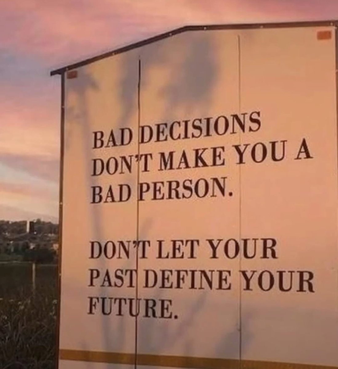 WalkFlorrie's tweet image. We all make mistakes, it’s human nature, but at some point, you have to forgive yourself and move on
Otherwise, you will carry all that negative energy with you & it will hold you back
With positive energy you’ll attract more positive people #BelieveInYourself and remember your…
