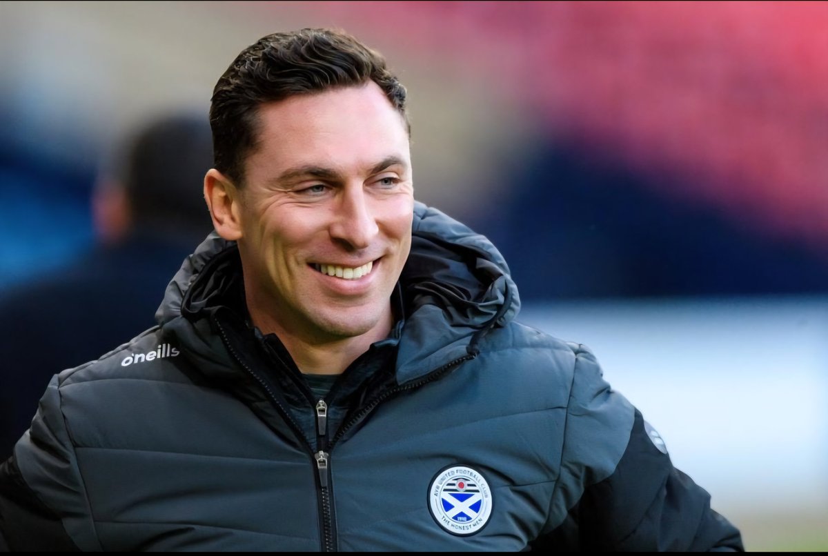 Bhoysbulletin's tweet photo. Celtic have moved to explore a co-operation agreement elsewhere, after plans to work with Queen's Park stalled.
Discussions with Ayr United - managed by Scott Brown - have been held. #ayrutd #celtic https://t.co/ju5NPuM2aB