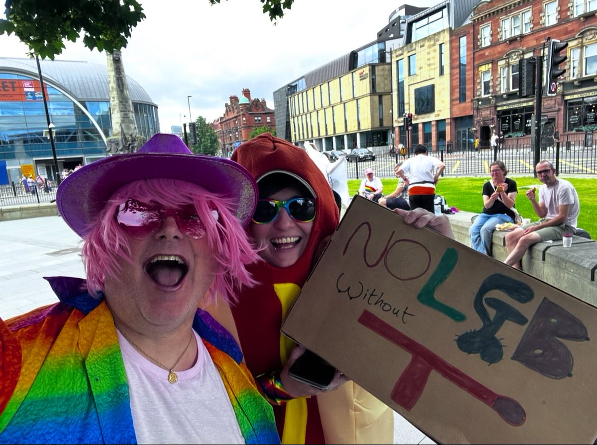 BREAKING: High Court kick <a href="/northumbriapol/">Northumbria Police</a> out of Pride.

<a href="/RightNUFC/">Linzi 🖤🤍</a> has well and truly wiped the smile off the smug  Chief Constable’s face.