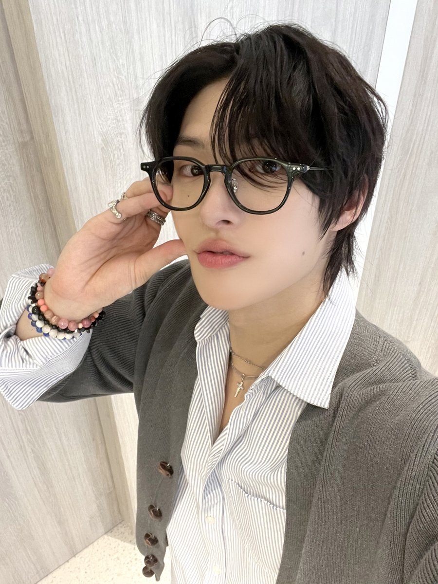 ATEEZofficial's tweet image. [📷] #효연의레벨업 밥사효2 Behind Photo

신나는 #LemonDrop 으로 맞아준
#효연 선배님의 환영에
처음부터 끝까지 웃음이 끊이지 않았던 시간 ⋋(‘Θ’◍)⋌ :.。✯*

#ATEEZ #에이티즈 #MINGI #민기
#HYOsLevelUp