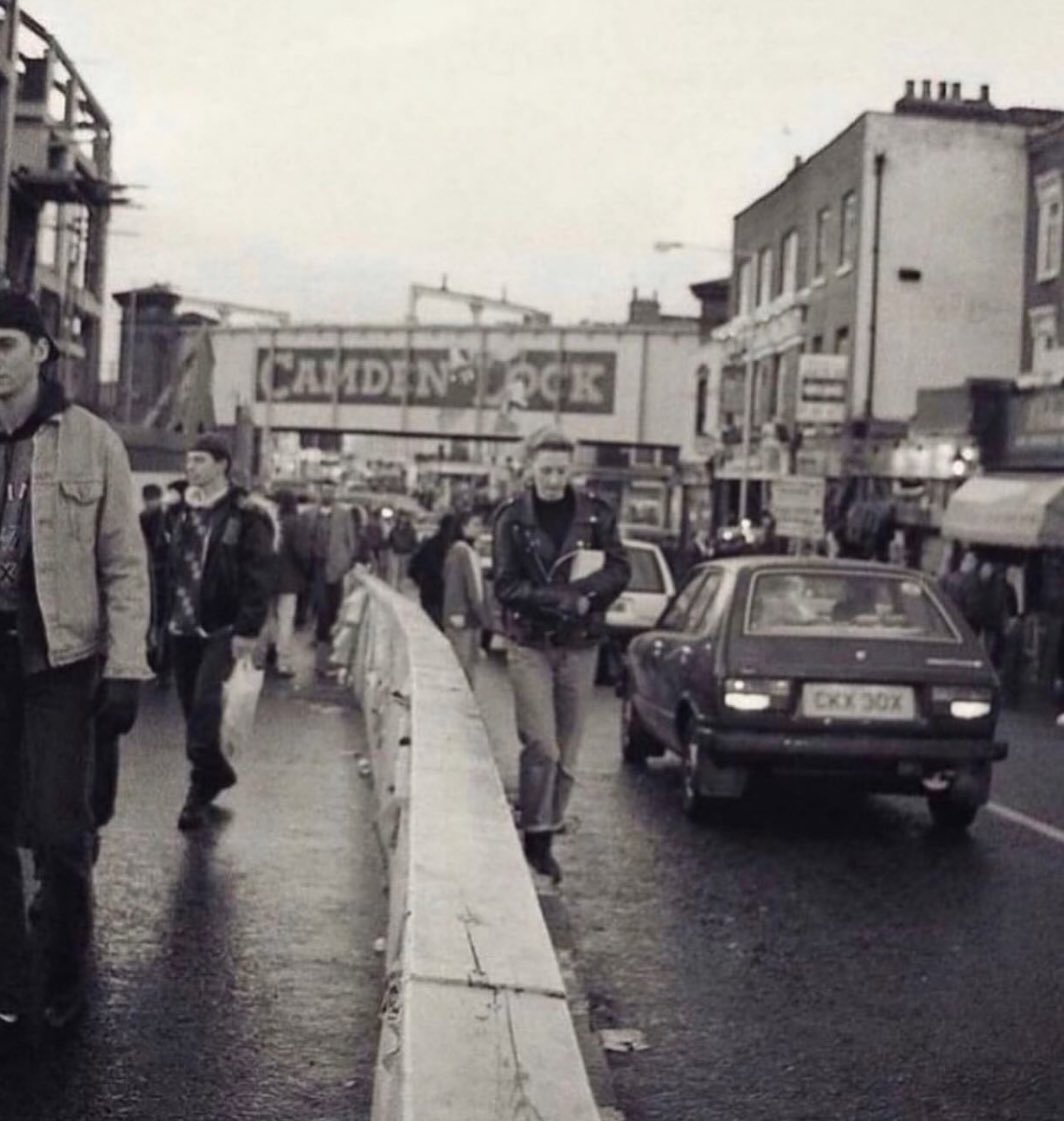 DavisArchive's tweet image. Day 3 ‘early days’ Camden Lock London 1989 one of the very first street images I took. Now available as a print go to @britishculturearchive . #london #camden #camdentown #camdenlock