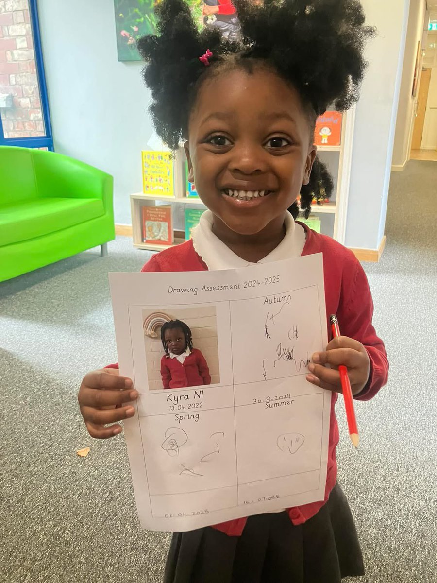 AyresomePrimary's tweet image. A super duper writer in Nursery has blown our socks off this morning 🧦💨😍🌟
@AdAstraTrust 
#earlyyearsdevelopment