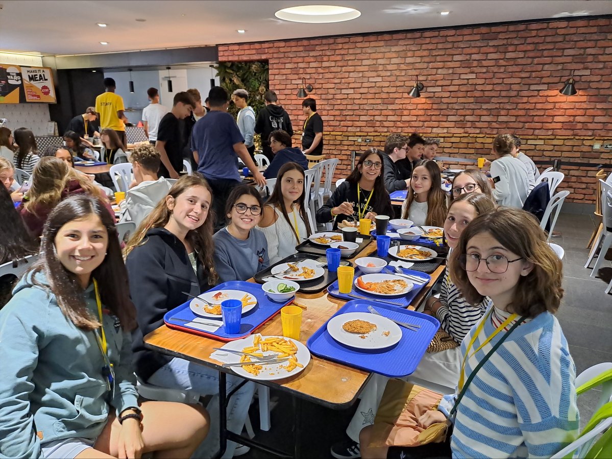 ¡Nuestros primeros días en #Oxford han sido todo un torbellino de emociones! Nuevas caras, nuevos retos y muchas ganas de seguir viviendo esta aventura juntos.🤩Te lo contamos en el blog👇
🔗cursos-idiomas-extranjero.com/noticias/hello…
#cursosidiomasextranjero