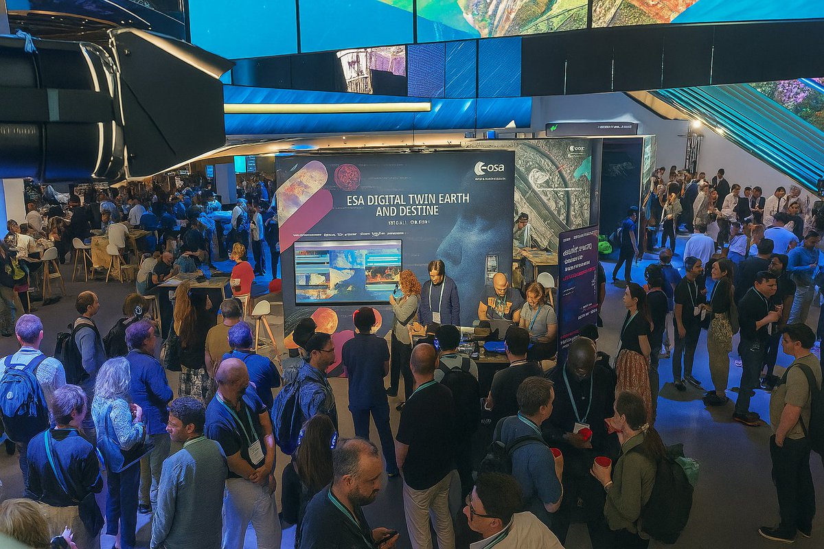ICGCat's tweet image. Catalunya destaca al Living Planet 2025 amb l’ús pioner de dades Sentinel-1! 🌍📡 L’ICGC hi va presentar un cas d’èxit a la #Copernicus User Experience, per mostrar com es poden aprofitar les dades obertes per a la gestió del territori.
#LPS2025
ℹ️icgc.cat/ca/LICGC/Actua…