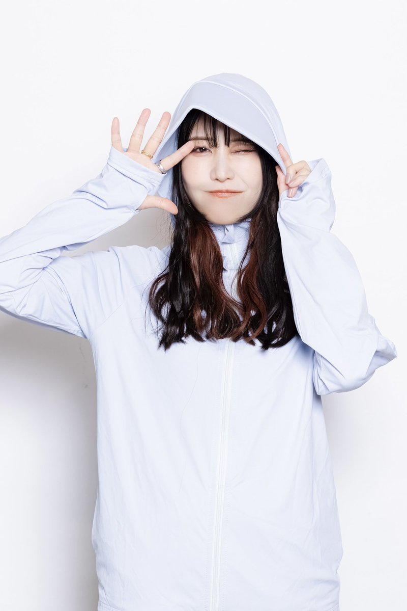scandal_band's tweet image. 【GOODS】
夏グッズ&メンバーTシャツ販売中📣
冷感パーカーは好評につき一部サイズは完売!
各サイズ残りわずかですのでお買い求めの方はお急ぎください🔥
▽ONLINE STORE
rooftoponlinestore.com/shopbrand/ct10…