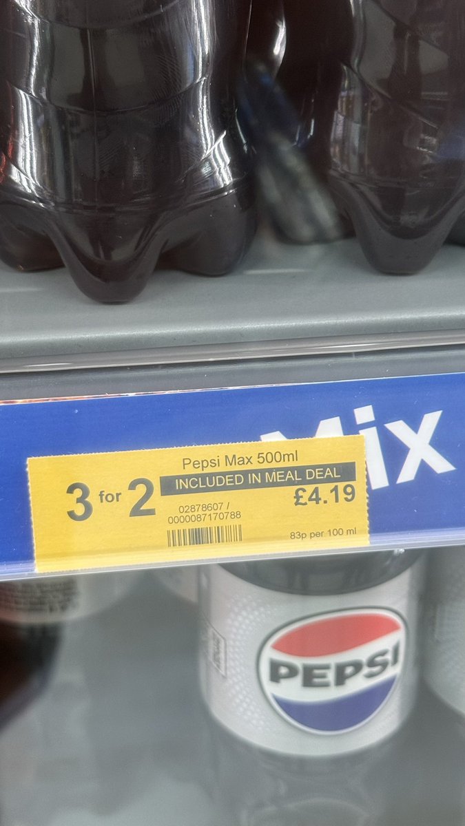 r0mbag's tweet image. are WHSmith genuinely feeling ok