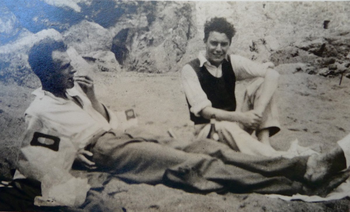 PParkerWriting's tweet image. “The guns spell money’s ultimate reason
In letters of lead on the spring hillside.
But the boy lying dead under the olive trees
Was too young and too silly
To have been notable to their important eye.
He was a better target for a kiss.”
Stephen Spender, died 16 July 1995