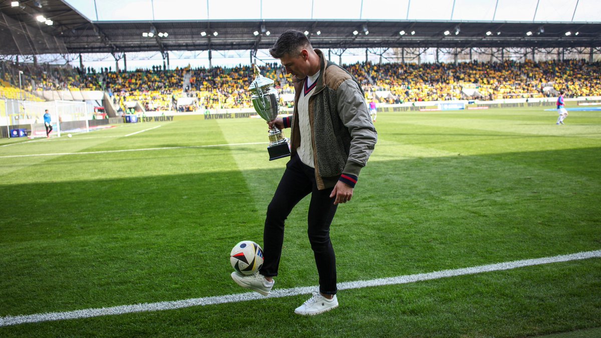 GKS Katowice Hokej (@gkshokej) on Twitter photo Z kim widzimy się w sobotę na Arenie Katowice? 🧐
Bilety na mecz <a href="/_GKSKatowice_/">GKS Katowice</a> w sprzedaży!
🎟️ bilety.gkskatowice.eu Z kim widzimy się w sobotę na Arenie Katowice? 🧐
Bilety na mecz <a href="/_GKSKatowice_/">GKS Katowice</a> w sprzedaży!
🎟️ bilety.gkskatowice.eu
