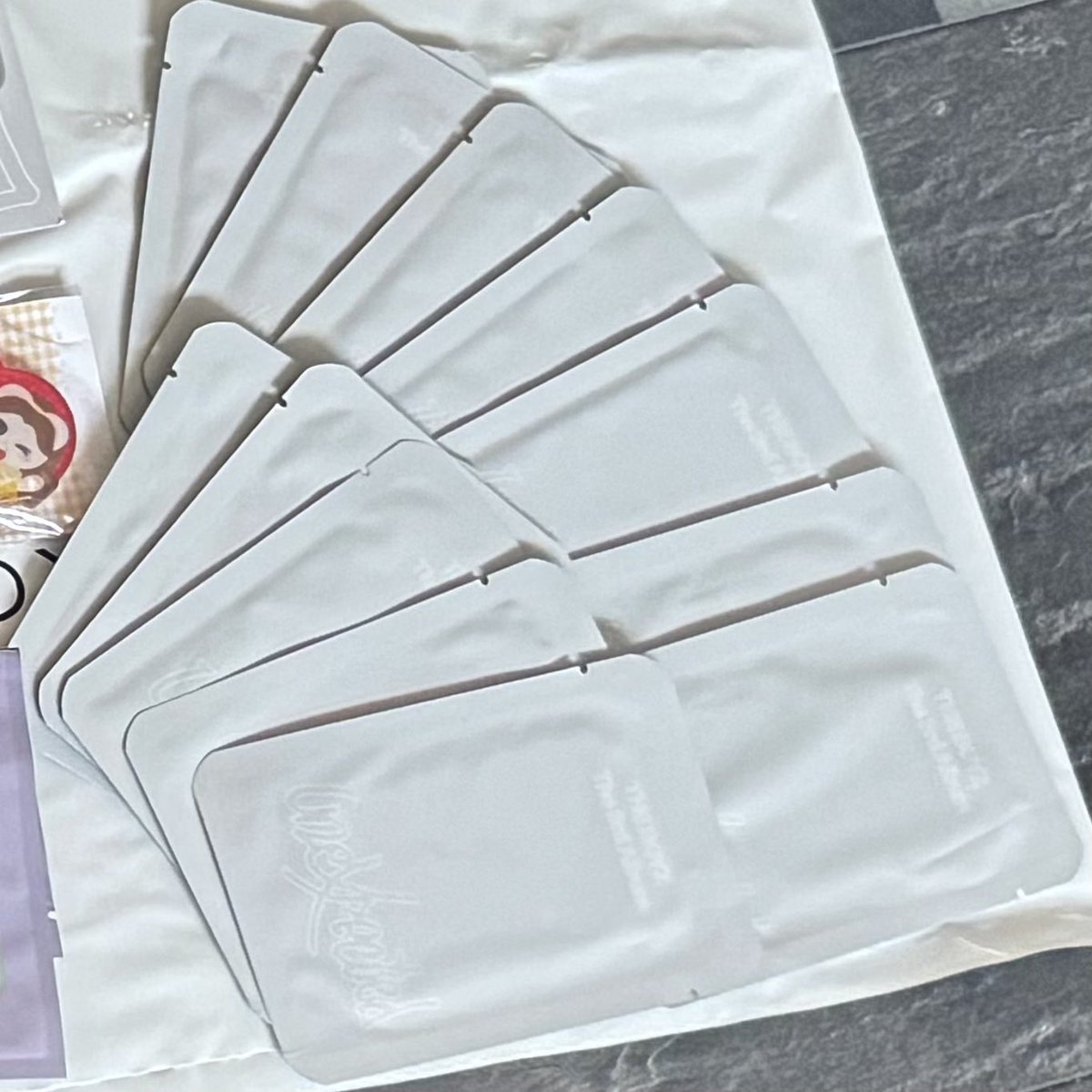 haebaraqi's tweet photo. my unexpected tc packs are finally here 🤩
ijk that i won’t pull a full changmin set from these 12 tc packs 😆 #acceptanceisthekey https://t.co/yFn2vmK4sn
