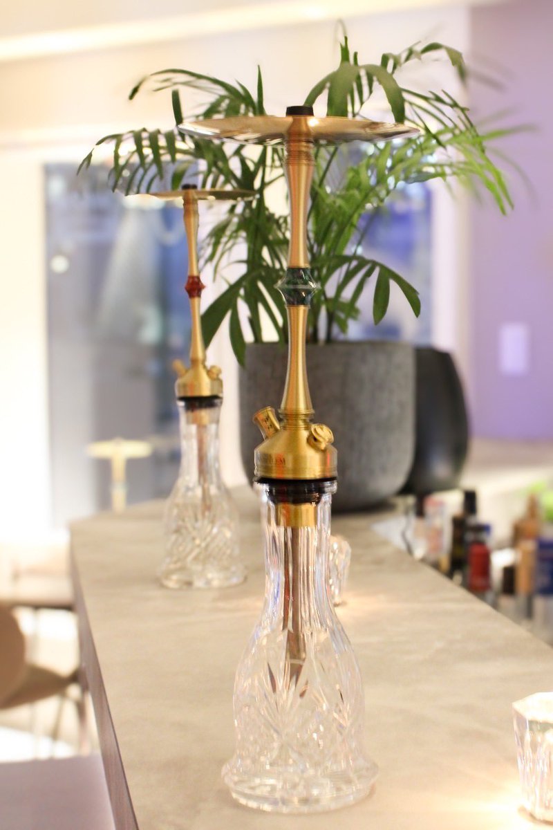 ShishabarTen's tweet image. 7/16本日もオープンしています！
メンバー
17:00〜23:00はな
23:00〜29:00まい
皆様のご来店心よりお待ちしております！
Shisha Cafe&amp;amp;bar Ten 新橋 シーシャバー
〒105-0004 東京都港区新橋４丁目２１−８ レヴェリー新橋 10F