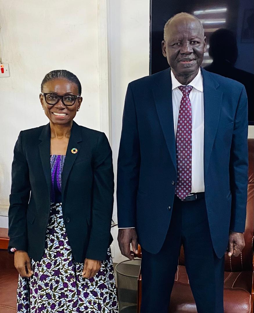 Today, @UN_Southsudan DSRSG/RC/HC @kikigbeho met with the Minister of Transport, Hon. Dr. Lam Akol Ajawin, to explore collaboration on national priorities 🇸🇸#SDGs 16, 17