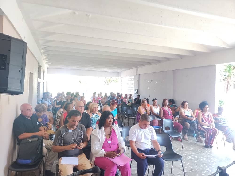 MairaFundora's tweet photo. Se realizó el seminario de preparación para el curso escolar 2025/2026, en nuestro municipio abordando temáticas medulares para el sector. @AndreiArmasBra6 @AlexisLorente74 @TurinoWilliam @TFontanills #EducaciónTrinidad #UnidosXUn26 https://t.co/M61OxwB2r7